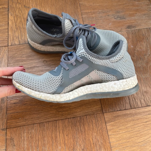 Adidas Pure Boost running shoes🤍 - Picture 3 of 5